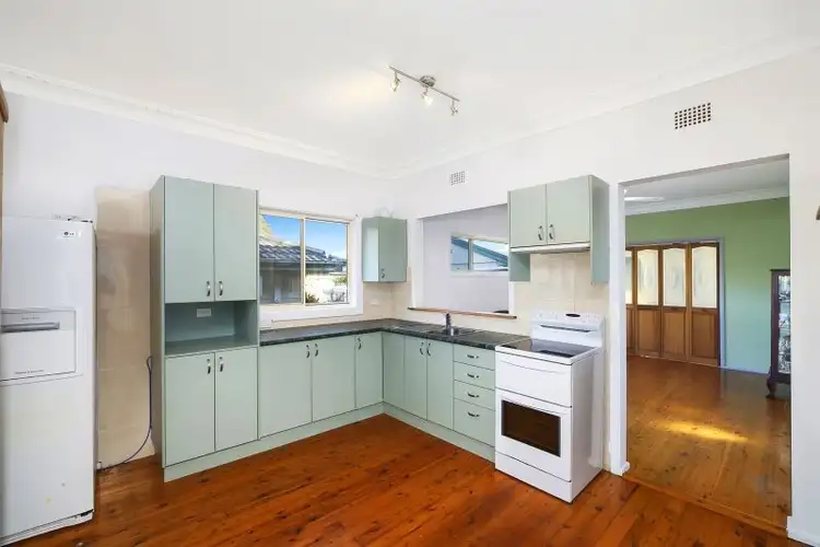 Second view of Homely house listing, 89 Lakedge Ave, Berkeley Vale NSW 2261