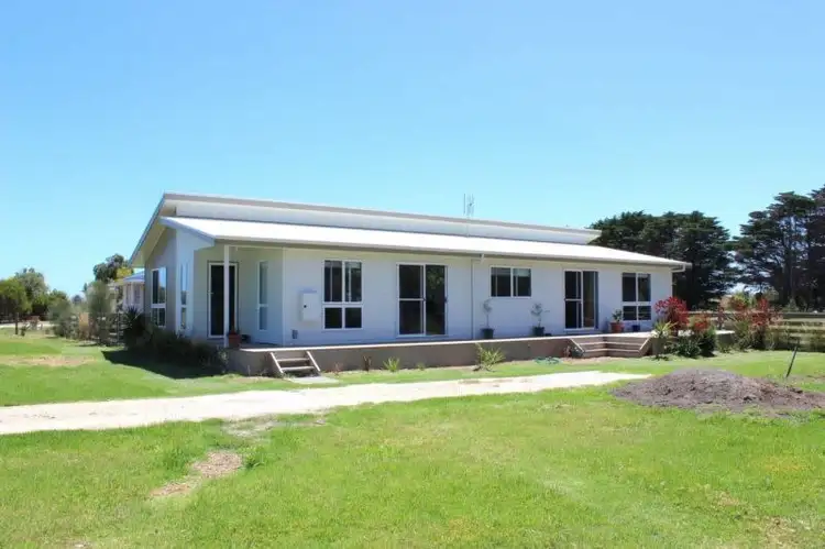 4 CUMBERLAND COURT, Tarwin Lower VIC 3956