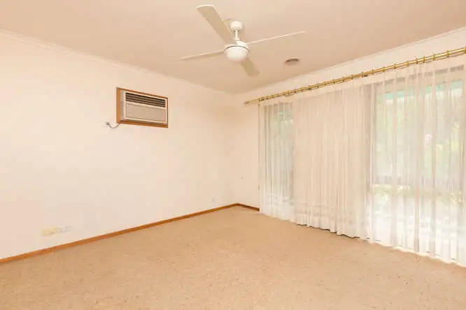 Fifth view of Homely house listing, 420 Walnut Avenue, Mildura VIC 3500