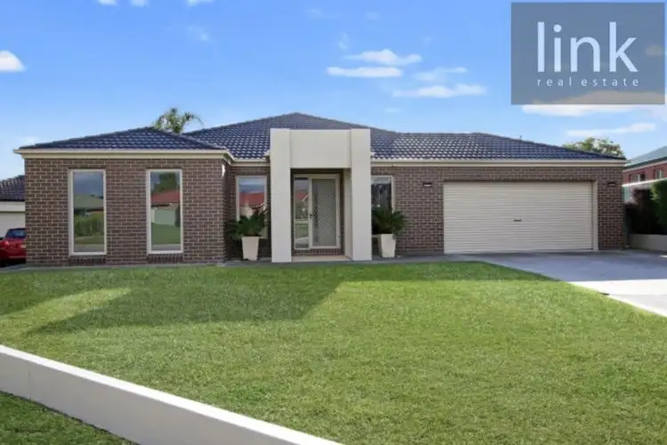 6 Belah Crt, Thurgoona NSW 2640