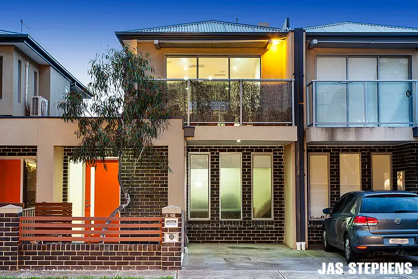 Main view of Homely townhouse listing, 3/10 Greenham Street, Maidstone VIC 3012