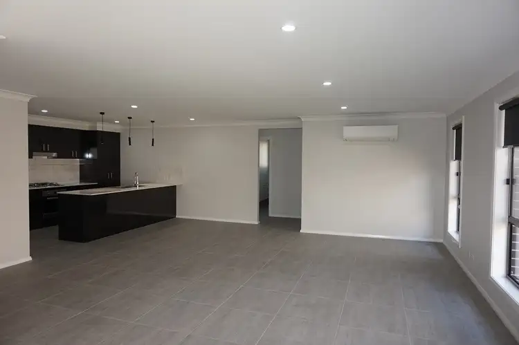 Sixth view of Homely house listing, 62 Kidd Circuit, Goulburn NSW 2580