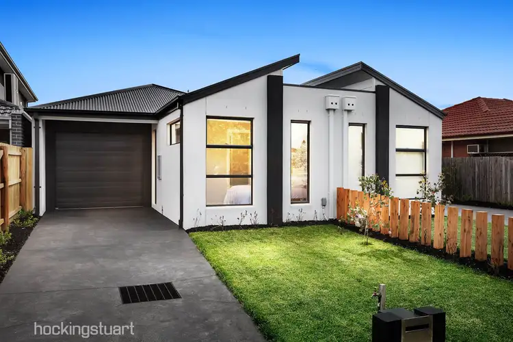 14A Charles Road, Altona VIC 3018
