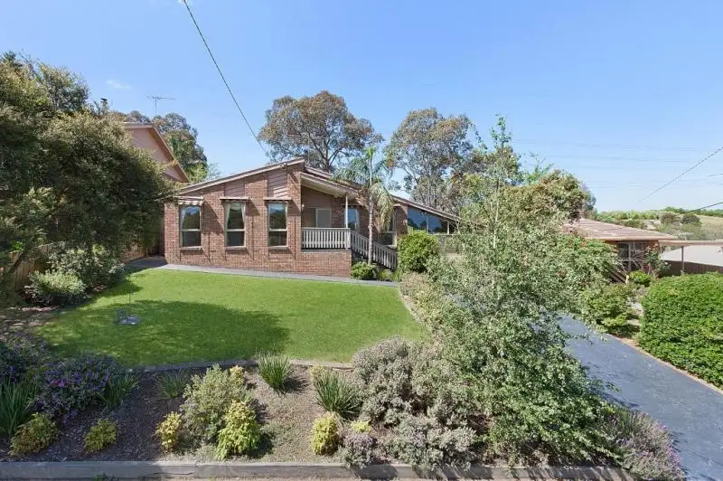 Main view of Homely house listing, 18 Oronsay Cres, Diamond Creek VIC 3089