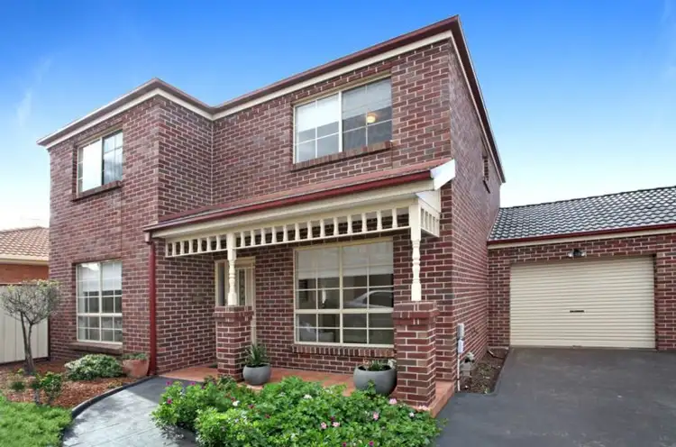 3/96 Lenoak Street, Gladstone Park VIC 3043
