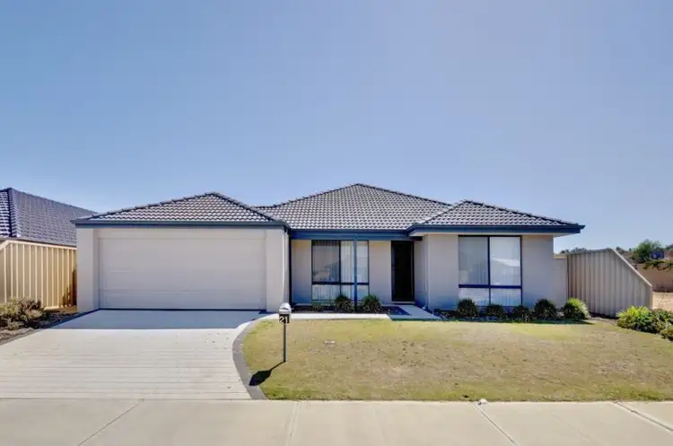 21 Redington Drive*, Butler WA 6036