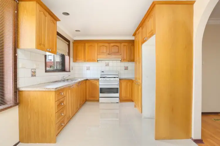 3/22 Gladstone Parade, Glenroy VIC 3046