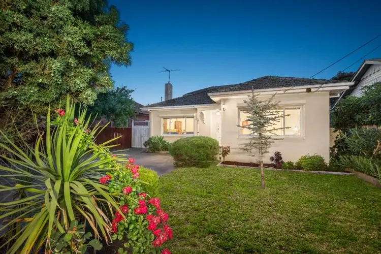 5 Armstrong Street, Reservoir VIC 3073