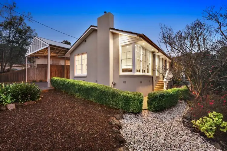 18A Through Road, Ringwood North VIC 3134