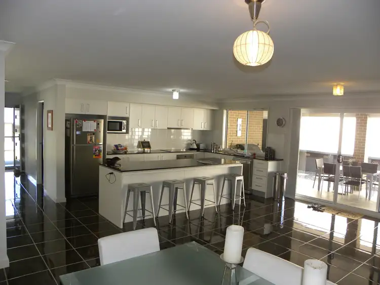 9 Seaberry Street, Sussex Inlet NSW 2540