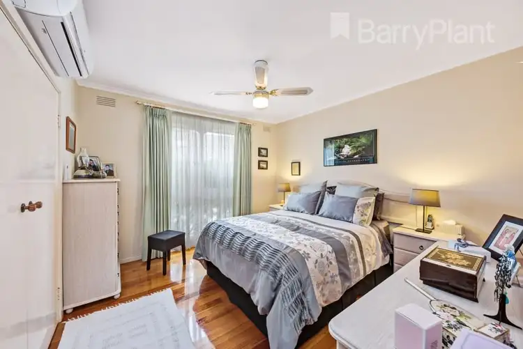 Fifth view of Homely house listing, 4 Lyndall Court, Hoppers Crossing VIC 3029