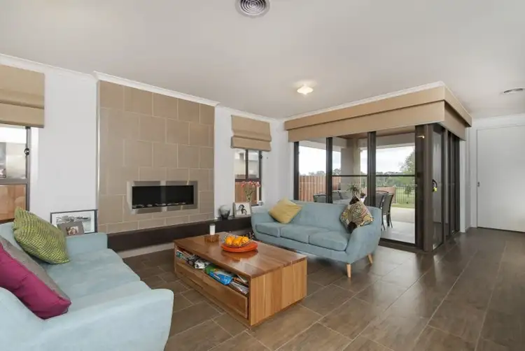 222 Sandhurst Boulevard, Sandhurst VIC 3977