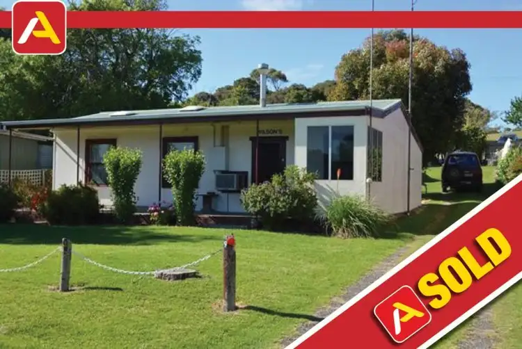 9 Isle of Bags Road, Nelson VIC 3292
