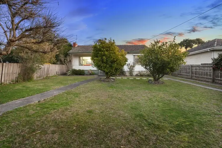 15 Marwarra Street, Ringwood East VIC 3135