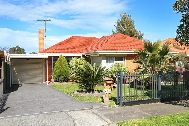 55 Green Avenue, Kingsbury VIC 3083