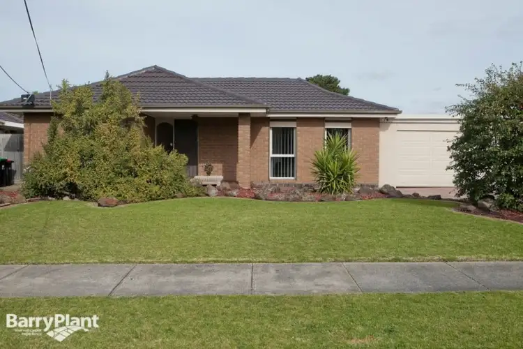 8 Deidre Street, Dandenong North VIC 3175
