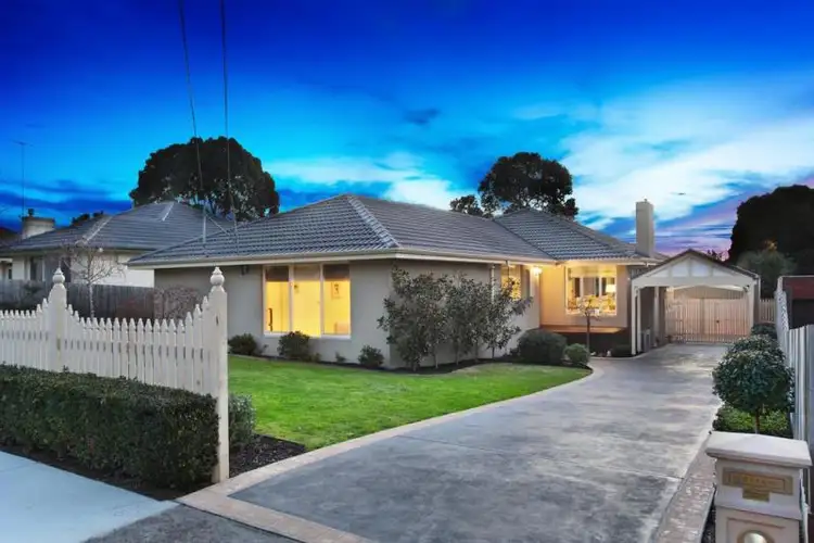 33 Anthony Drive, Mount Waverley VIC 3149