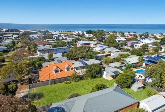 19 Grandview Road, Torquay VIC 3228