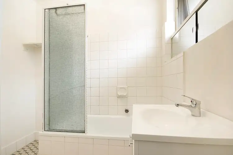 Fourth view of Homely apartment listing, 7/6 Rosstown Road, Carnegie VIC 3163