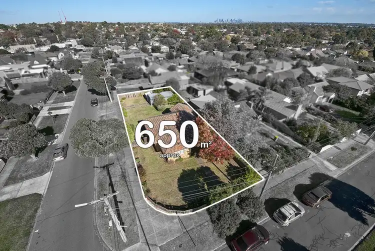 1 Dennis Street, Heidelberg Heights VIC 3081