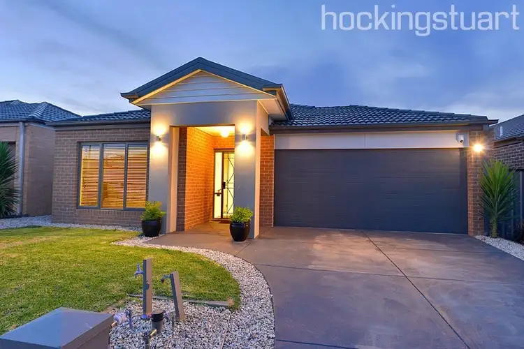 22 Connewara Crescent, Clyde North VIC 3978
