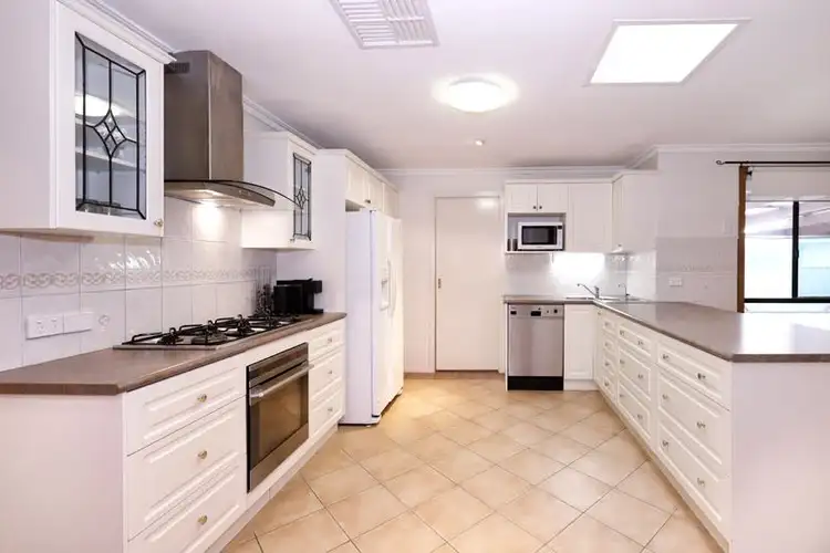 Sixth view of Homely house listing, 17 Simmington Circuit, Greenvale VIC 3059