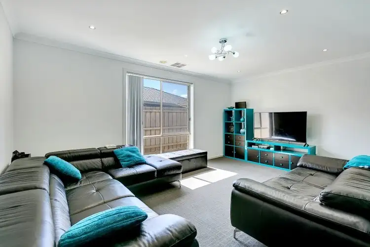 Fifth view of Homely house listing, 34 Merriwee Chase, Sandhurst VIC 3977