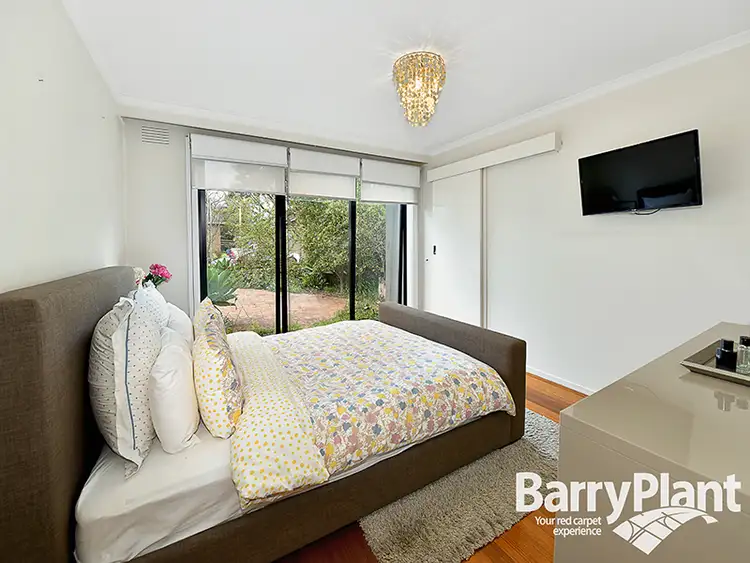 Sixth view of Homely house listing, 2 Somerset Court, Mulgrave VIC 3170