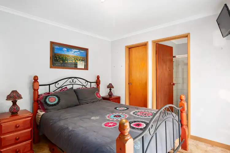 Sixth view of Homely house listing, 8 Banksia Court, Castella VIC 3777