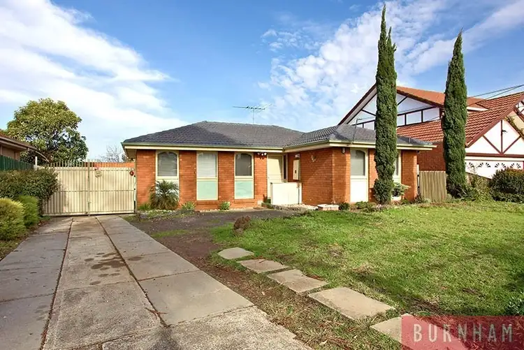9 Gillespie Road, St Albans VIC 3021