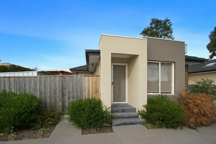 2/27 Erskine Avenue, Reservoir VIC 3073