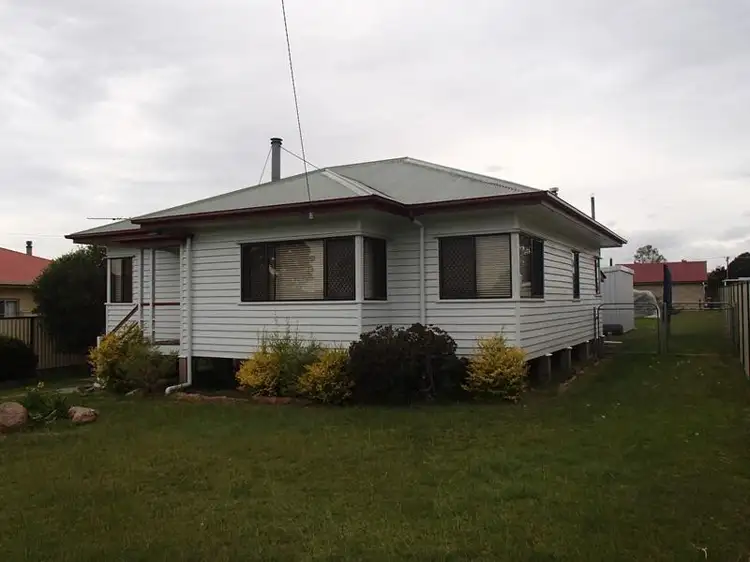 1 Stanton Street, Stanthorpe QLD 4380