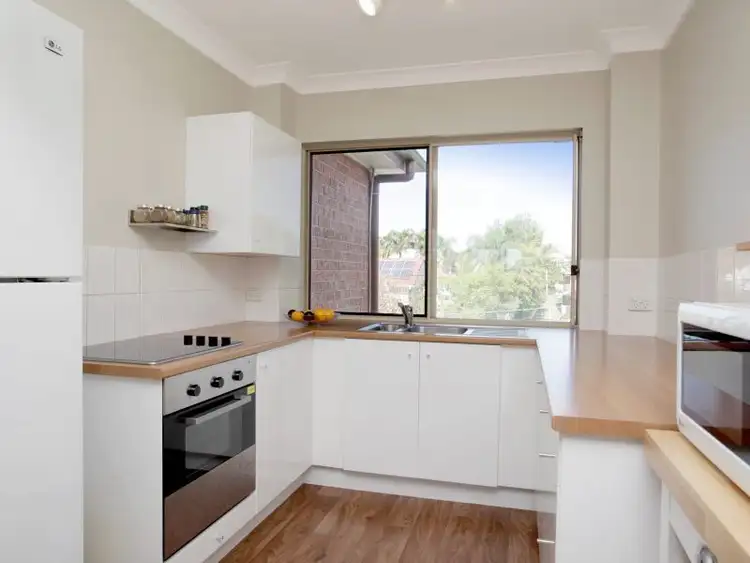 Fifth view of Homely apartment listing, 6/48 Victoria Terrace, Annerley QLD 4103