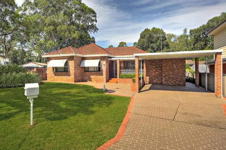 28 Mae Crescent, Panania NSW 2213