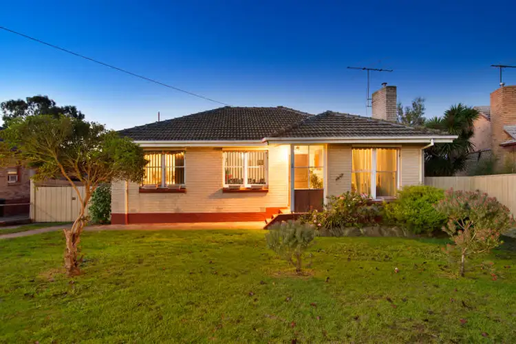 40 Gisborne Crescent, Reservoir VIC 3073