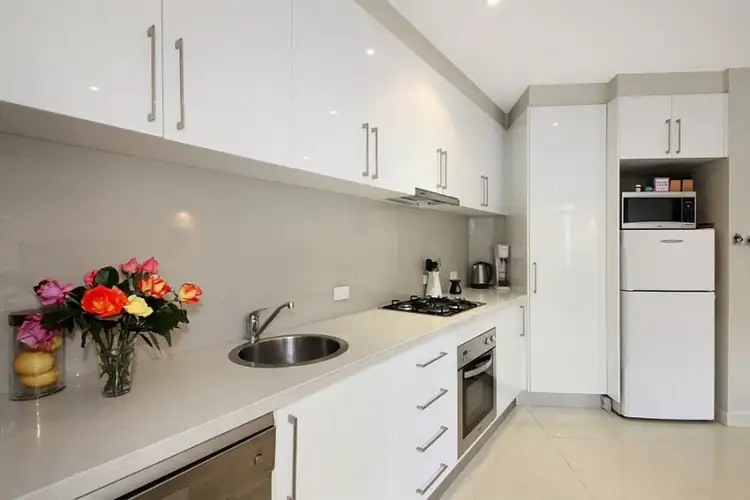 Fourth view of Homely apartment listing, 2/16-18 Dene Avenue, Malvern East VIC 3145