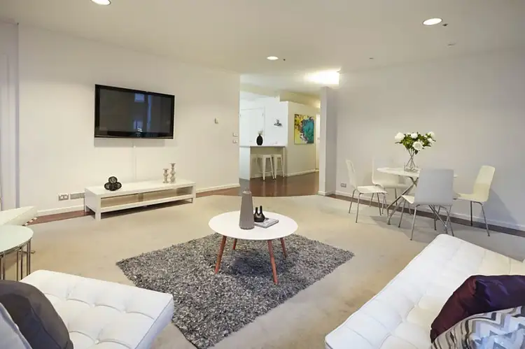 Fourth view of Homely apartment listing, 3a/9 Beach Street, Port Melbourne VIC 3207