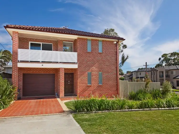 38 Victor Avenue, Picnic Point NSW 2213
