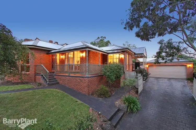 6 Delmont Court, Mooroolbark VIC 3138