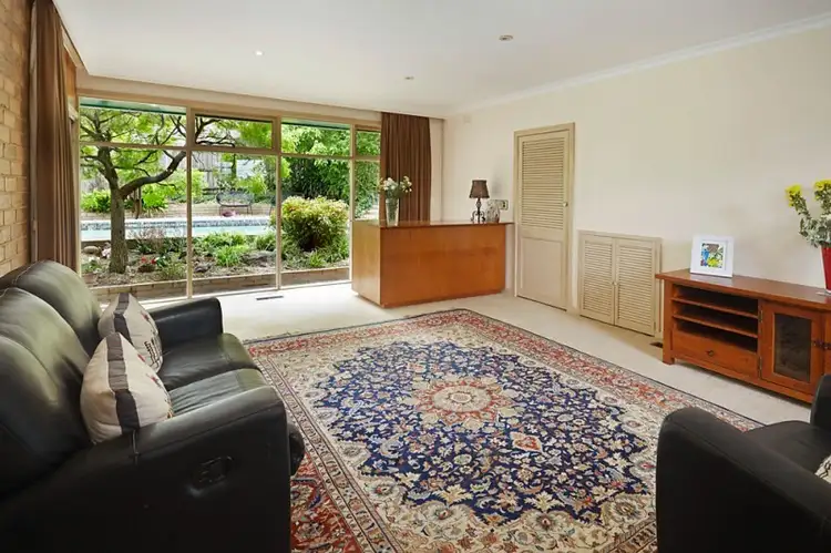 Second view of Homely house listing, 3 Randall Court, Mount Waverley VIC 3149