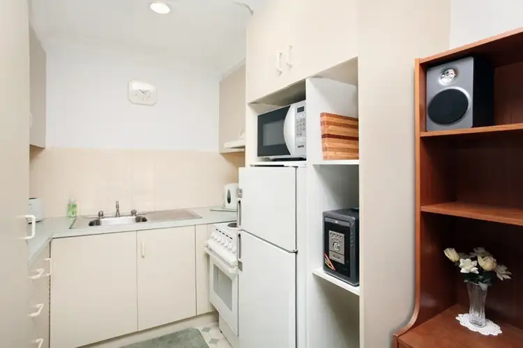 Fourth view of Homely unit listing, 17/16 South Circular Road, Gladstone Park VIC 3043