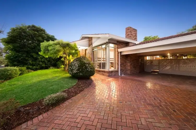 15 Stirling Court, Eltham North VIC 3095