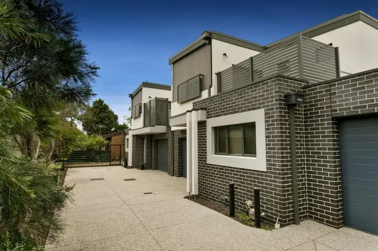 1/8C Schofield Street, Essendon VIC 3040