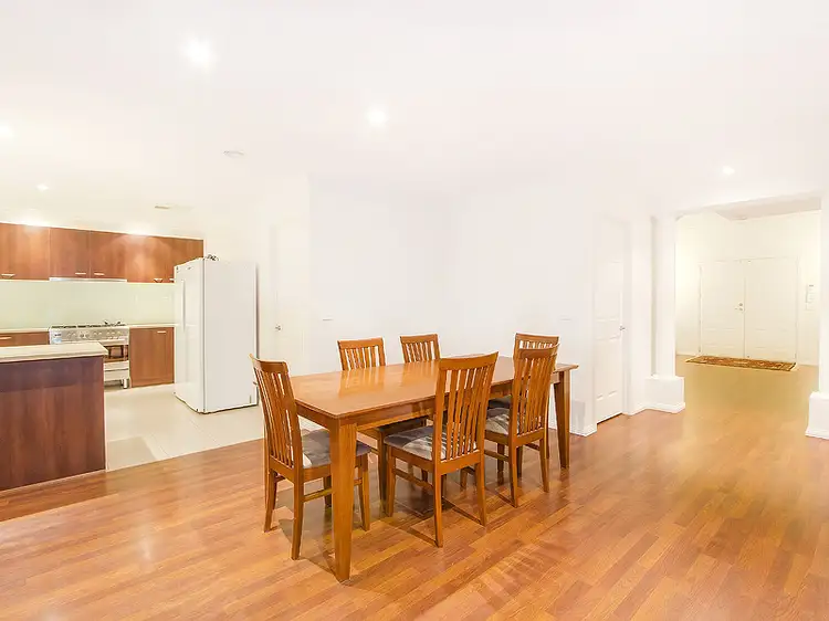 Fourth view of Homely house listing, 5 Lancelot Court, Hillside VIC 3037