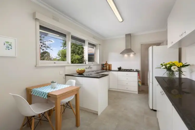 Third view of Homely villa listing, 4/24 Weir Street, Balwyn VIC 3103