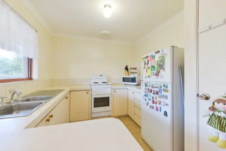 Seventh view of Homely house listing, 2/15 Herndon Close, Cannington WA 6107
