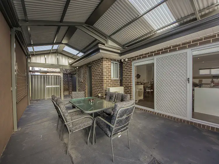 Seventh view of Homely townhouse listing, 2/12 Bernbank Avenue, St Albans VIC 3021