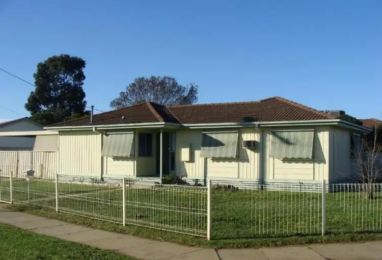 Main view of Homely house listing, 2 Dobinson Street, Echuca South VIC 3564