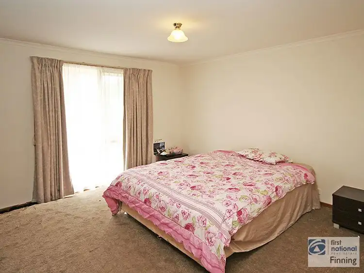 Fifth view of Homely house listing, 4 Lawson Close, Cranbourne VIC 3977