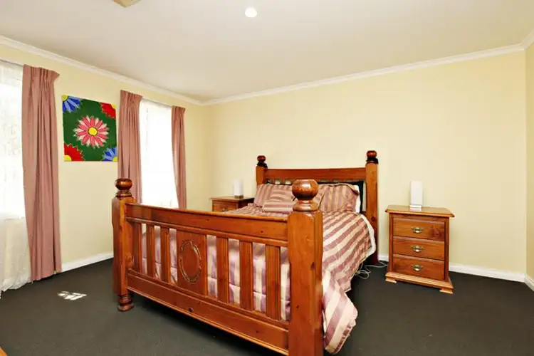Seventh view of Homely house listing, 31 Wynarka Drive, Hoppers Crossing VIC 3029